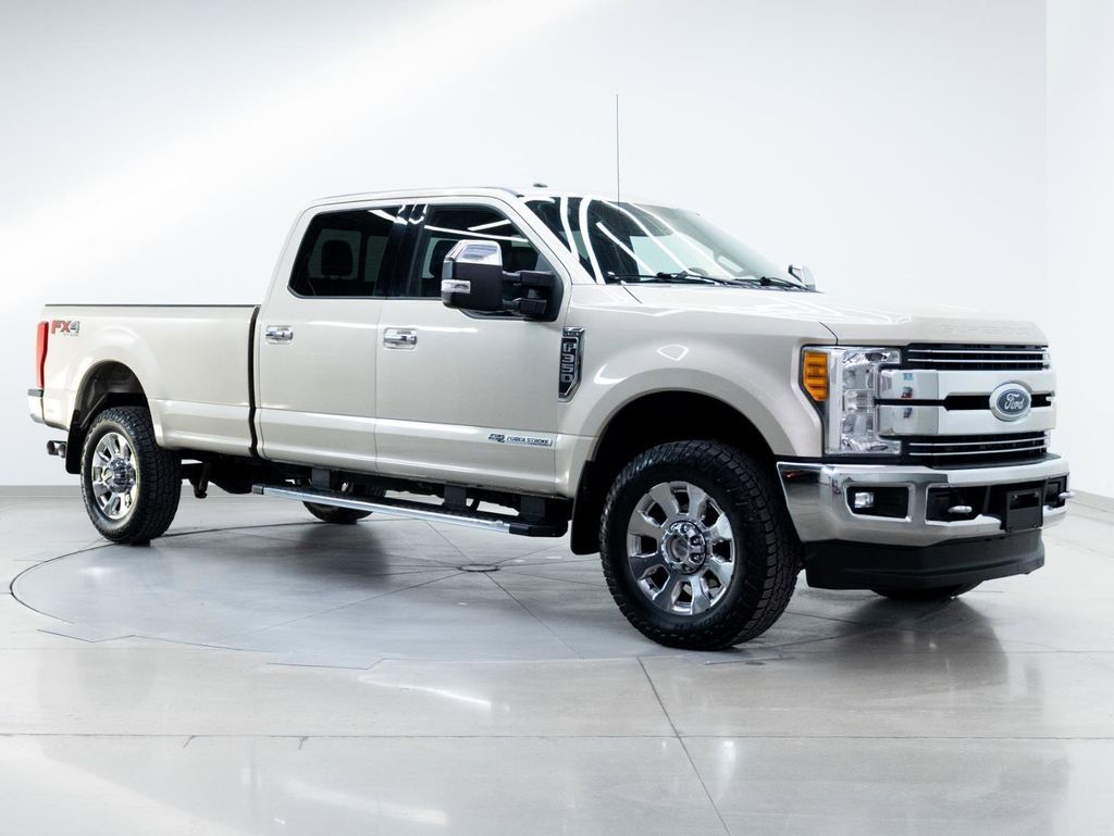 2017 Ford F-350 Super Duty Lariat
