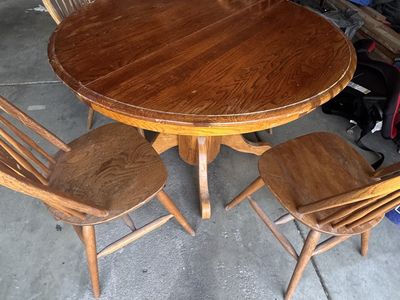 Vintage Solid Oak Round Pedestal Dining Table and 4 Spindle Back Chairs