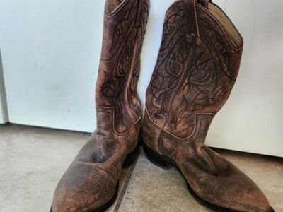 Vintage Frye Brown Boots size 8.5