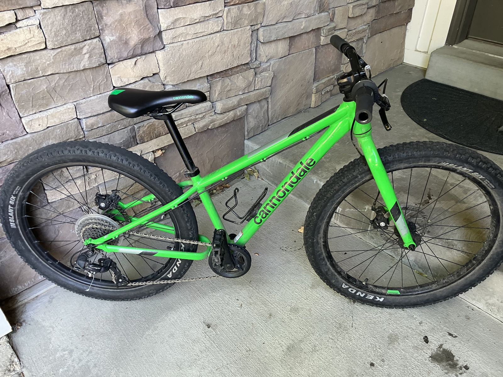 Cannondale 24 Kids Mountain Bike
