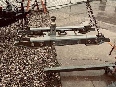 Fifth Wheel Ball hitch