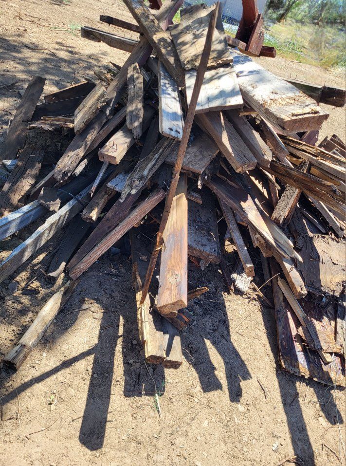 **FREE OLD WOOD/FIREWOOD**
