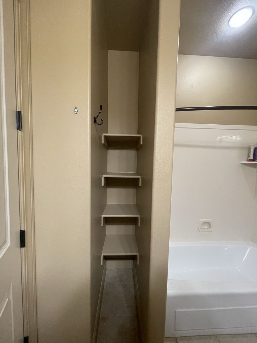 Main image 12