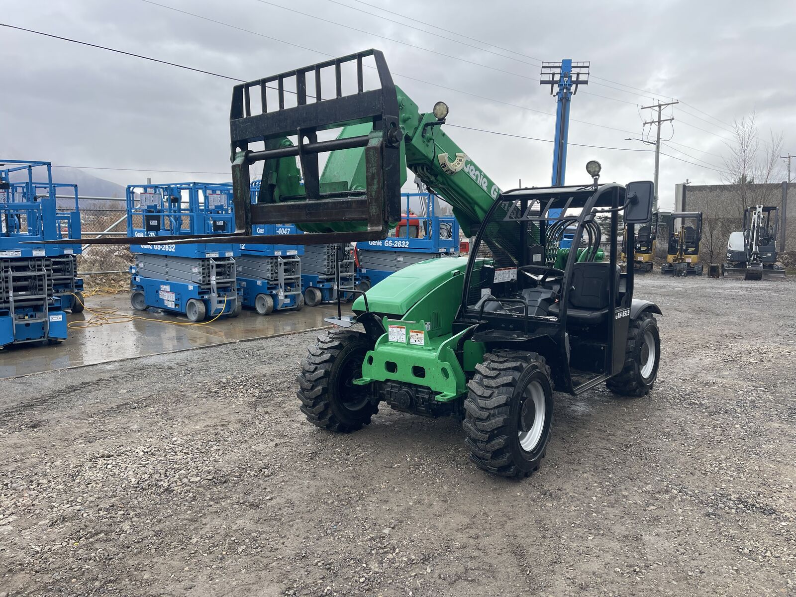 2016 Genie GTH-5519 Forklift Telehandler (id.4516)