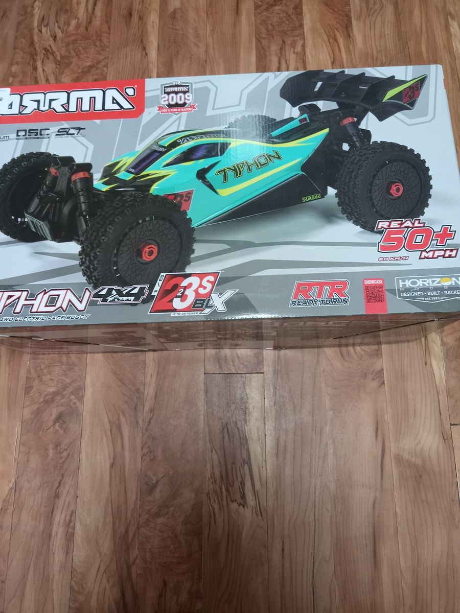 Brand New Arrma Typhon 4X4 223S BLX