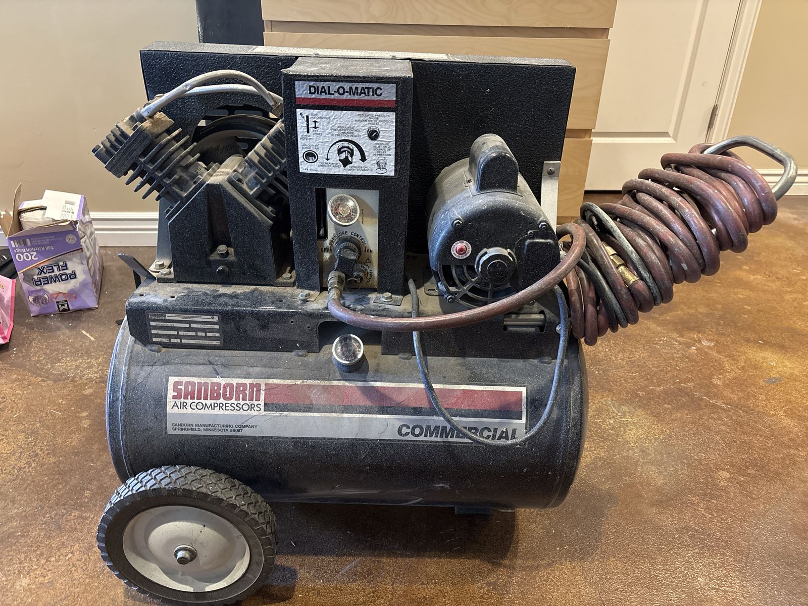 Sanborn Commercial 2HP 115V 22 Gal Air Compressor - Model 89CB200-22