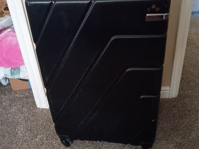 Cheap suitcase!!!