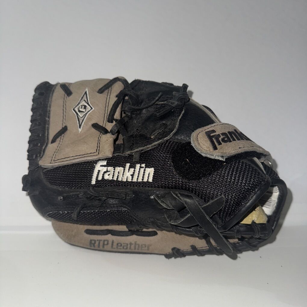 Franklin Left Hander 11.5 Baseball Glove Mitt