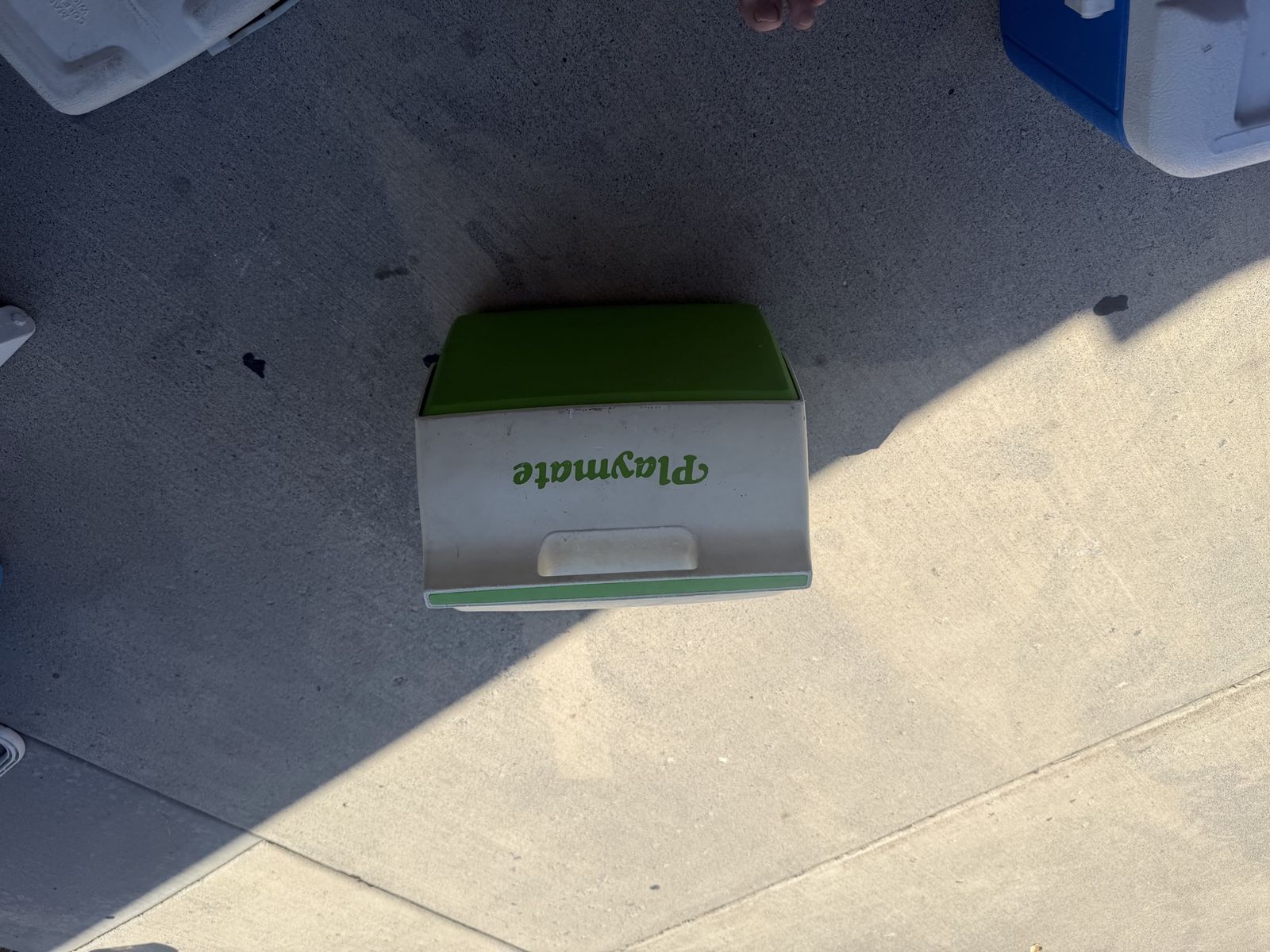 Igloo Playmate Cooler Green and White