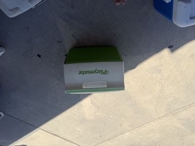 Igloo Playmate Cooler Green and White