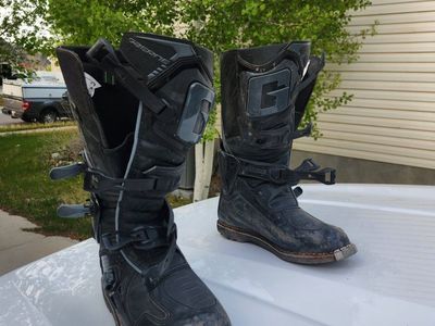 size 13 Gaerne Fastback Midnight boots