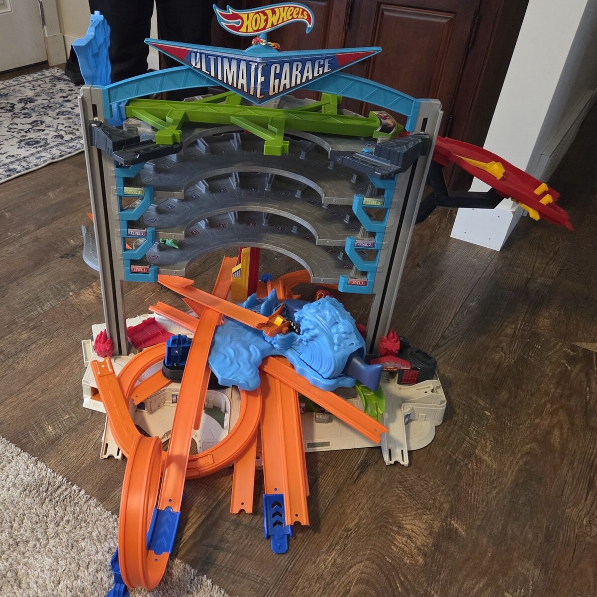 Hot Wheels Ultimate Car Garage