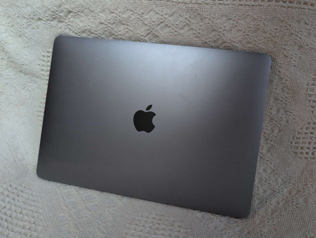 2020 MacBook Pro 13 M1 16 GB / 512 GB
