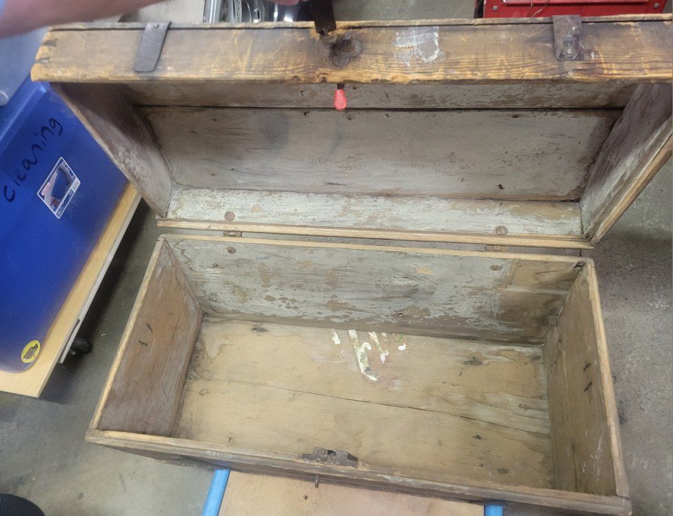 Main image 3
