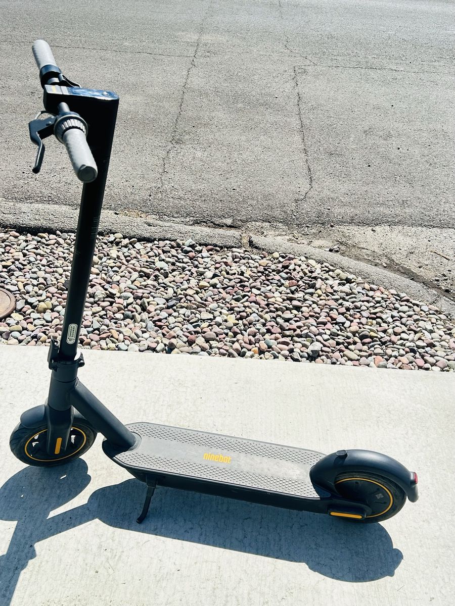 Ninebot Segway Max G30P Electric Scooter