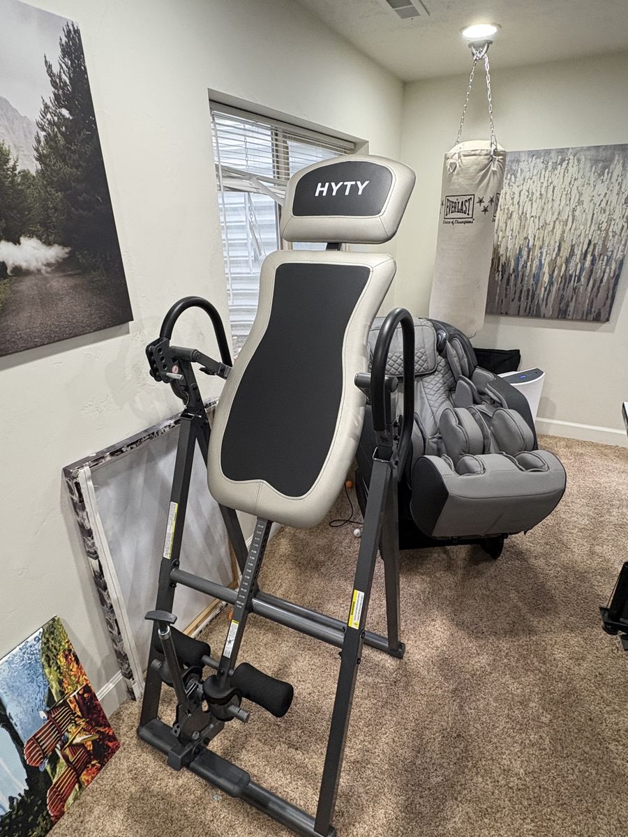 Like new HYTY massage Inversion table $100 cash/venmo in Draper
