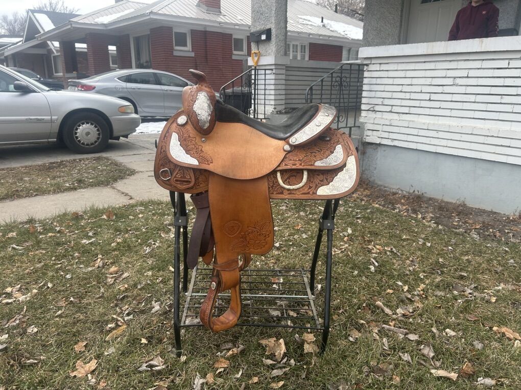 15 Inch Tex Tan Saddle