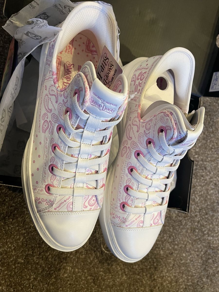 Skechers x Snoop Dogg One - Double G White/Pink Paisley Slip-Ins Sneakers Size 9