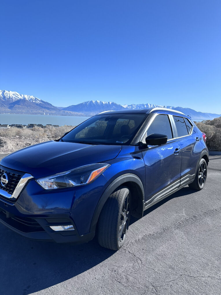 2020 Nissan Kicks SR
