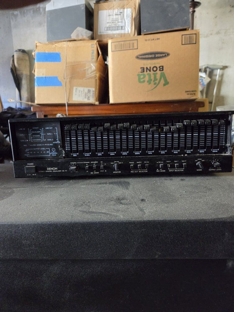 Denon DE-70 Stereo Graphic Equalizer - Vintage Audio Component