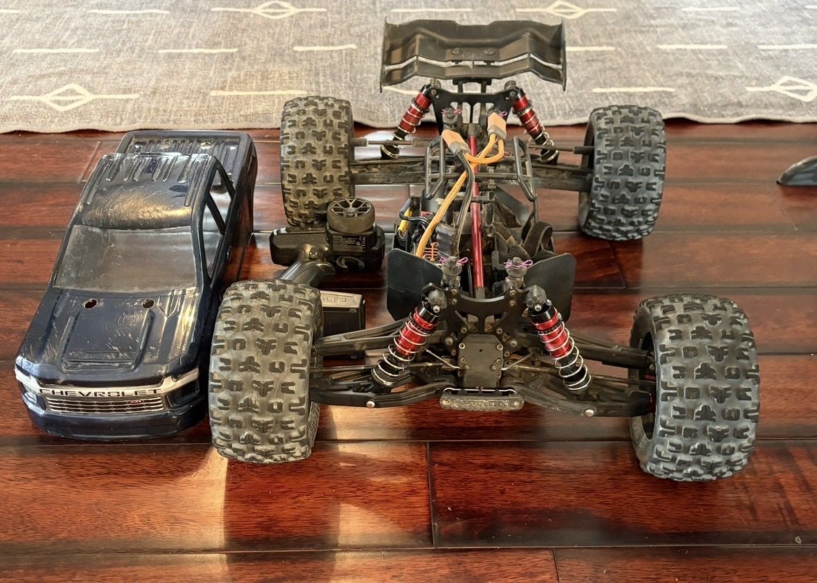 Arrma Kraton 6s V5 BLX 1/8 scale
