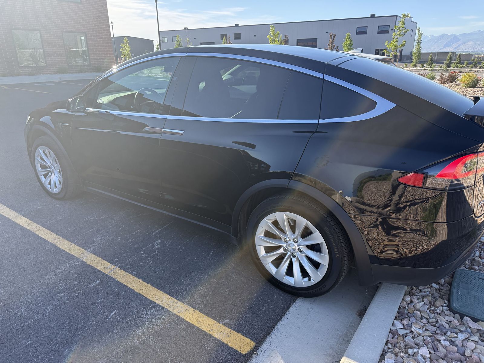 2020 Tesla Model X Long Range Plus AWD | 6-Seater | 46,869 Miles