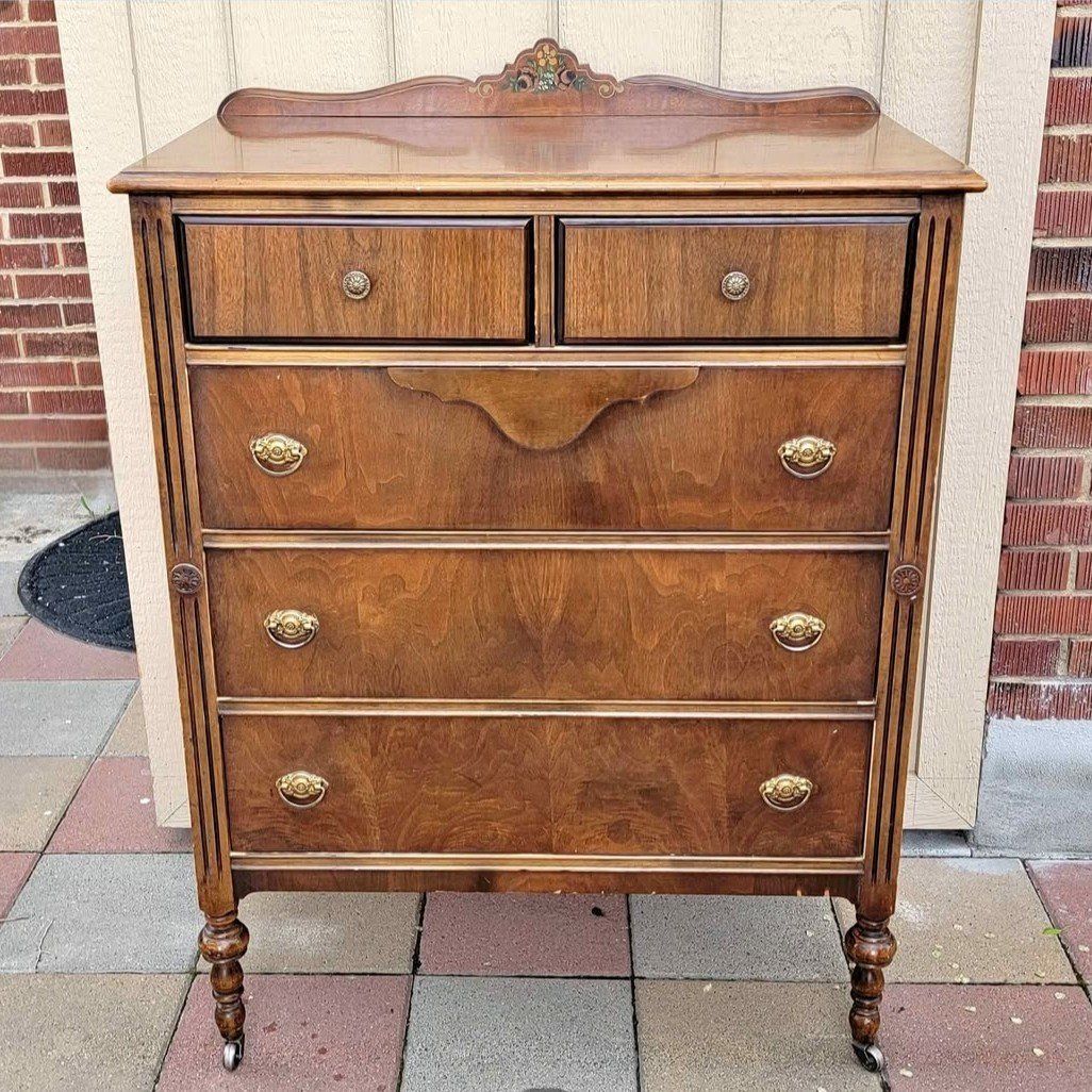 Antique 5 Drawer Dresser