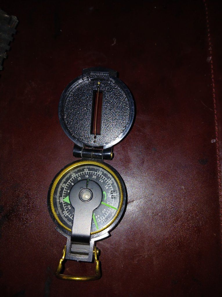 Vintage Style Military Lensatic Pocket Sighting Compass - Black Housing