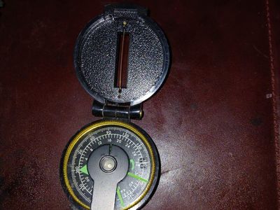 Vintage Style Military Lensatic Pocket Sighting Compass - Black Housing