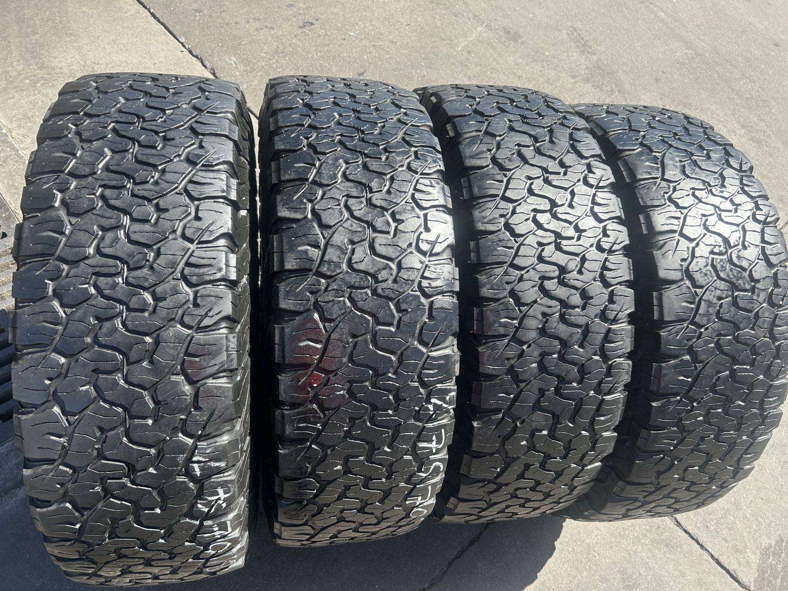 4 tires 2757018