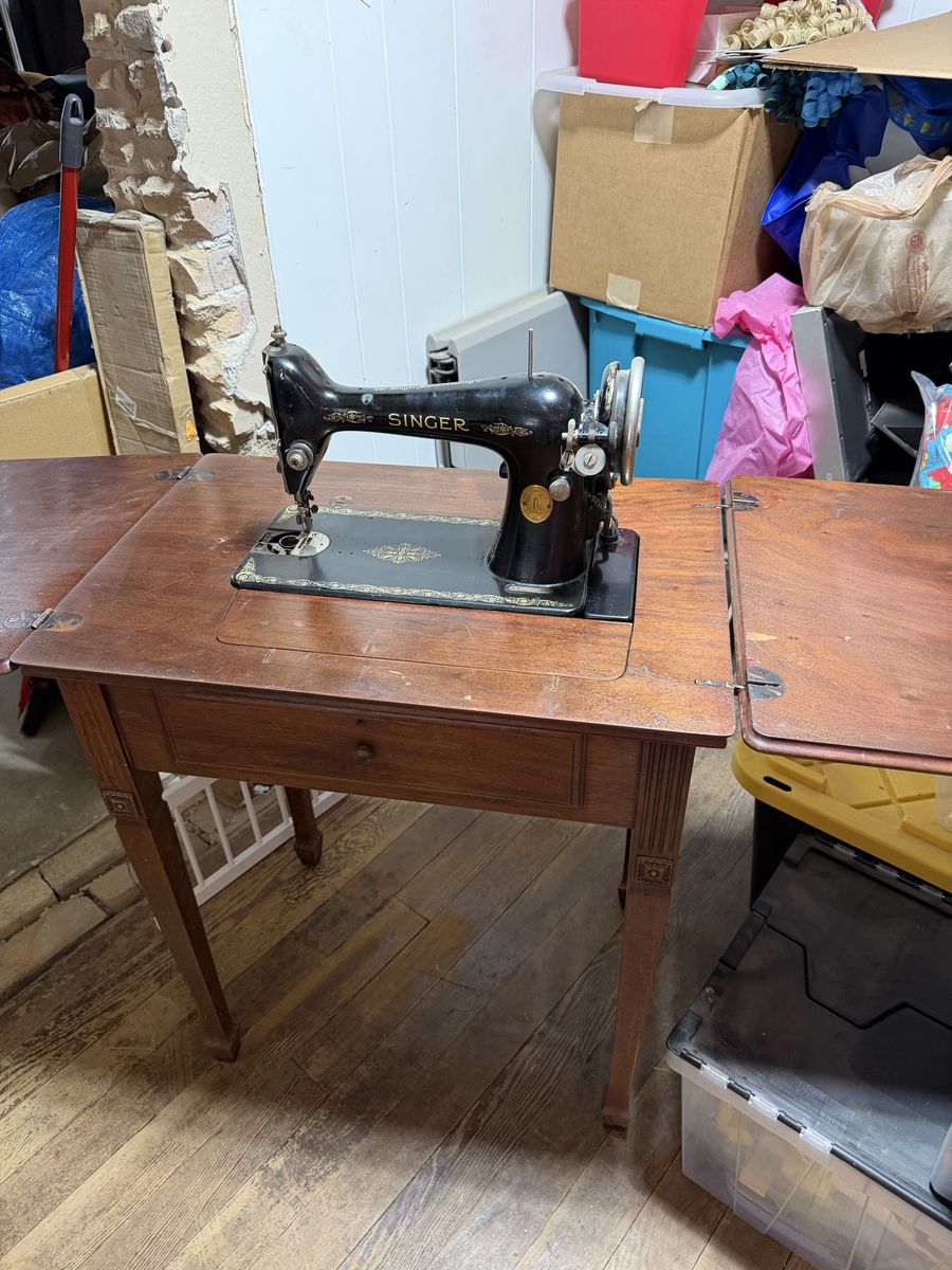 Vintage Singer Sewing Machine with Cabinet - Black, Untested Condition