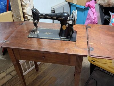 Vintage Singer Sewing Machine with Cabinet - Black, Untested Condition
