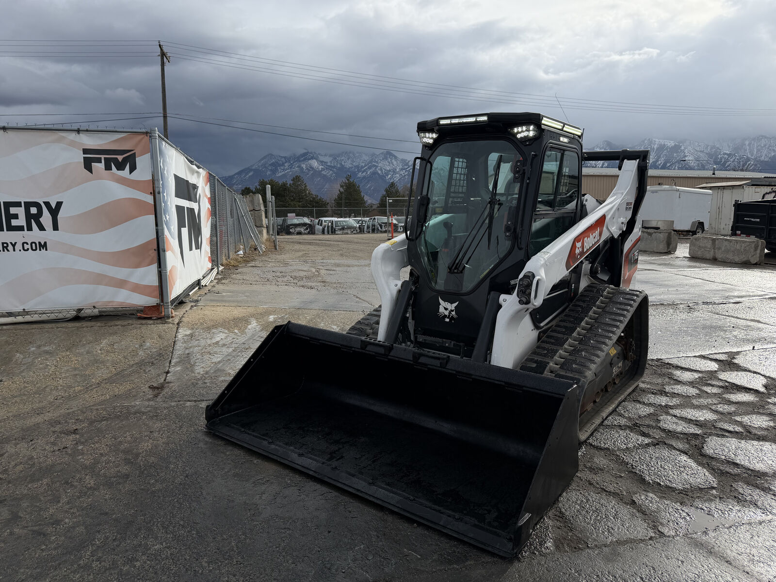 Bobcat T76 High Flow Skidsteer Loader Tractor