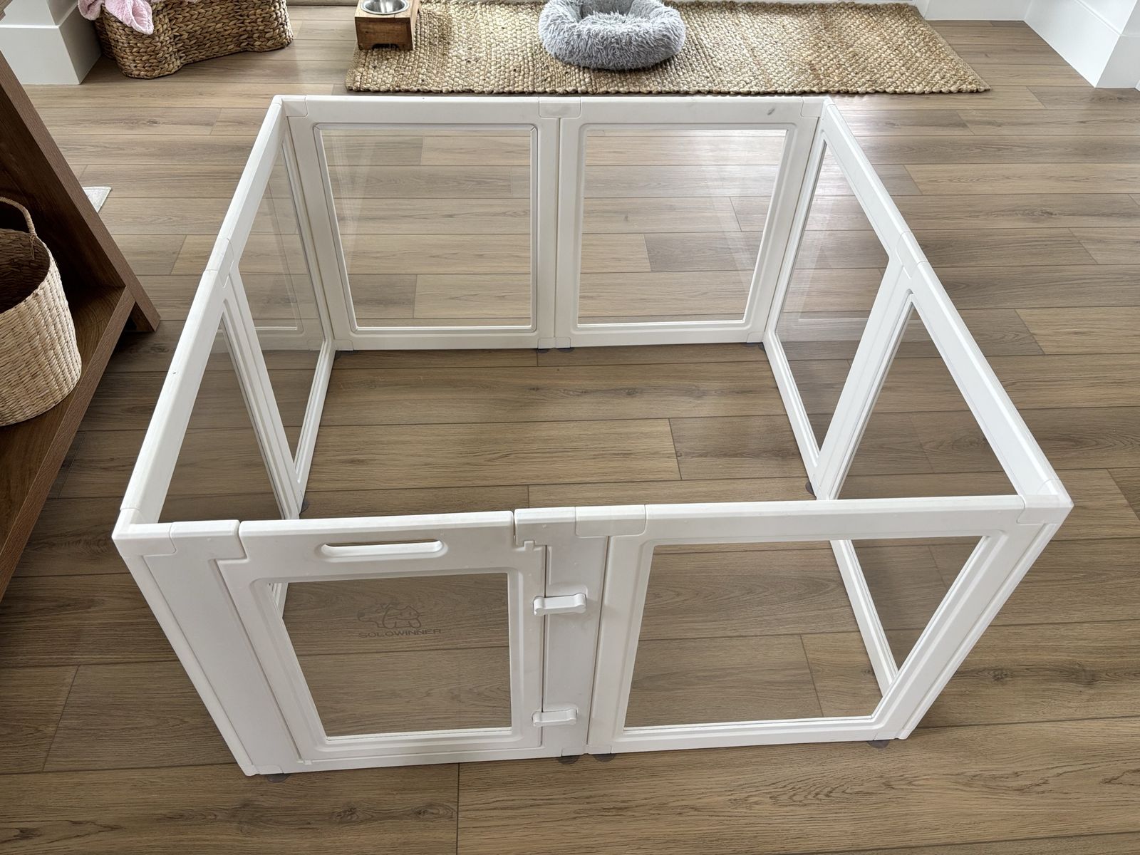 Clear Acrylic 8 panel dog playpen