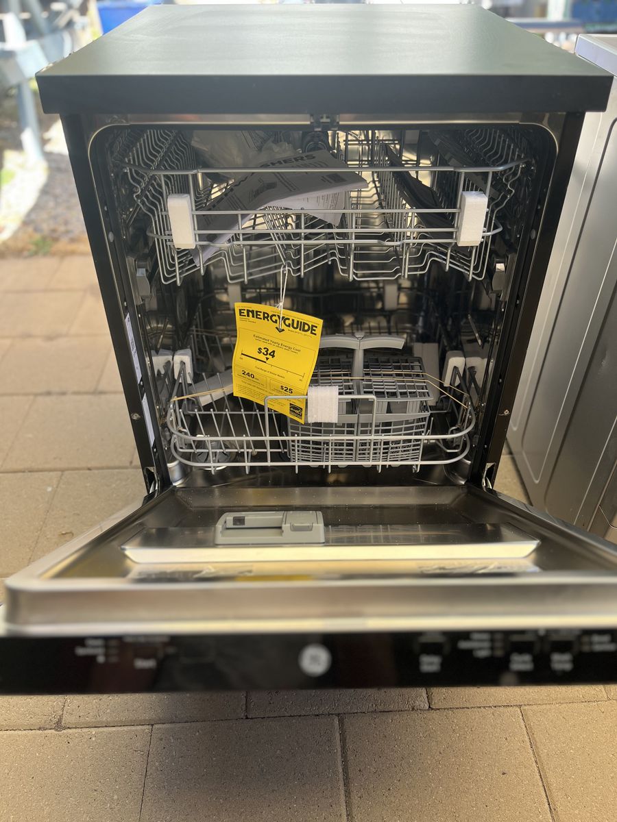 GE stand alone dishwasher