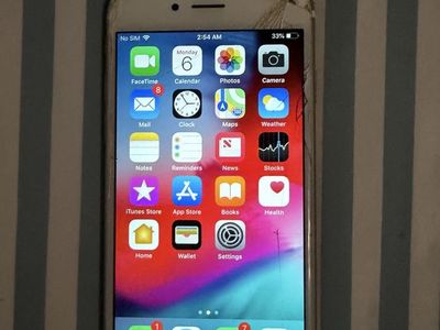 Apple iPhone 6s 64GB Gold (T-Mobile) - Cracked Screen