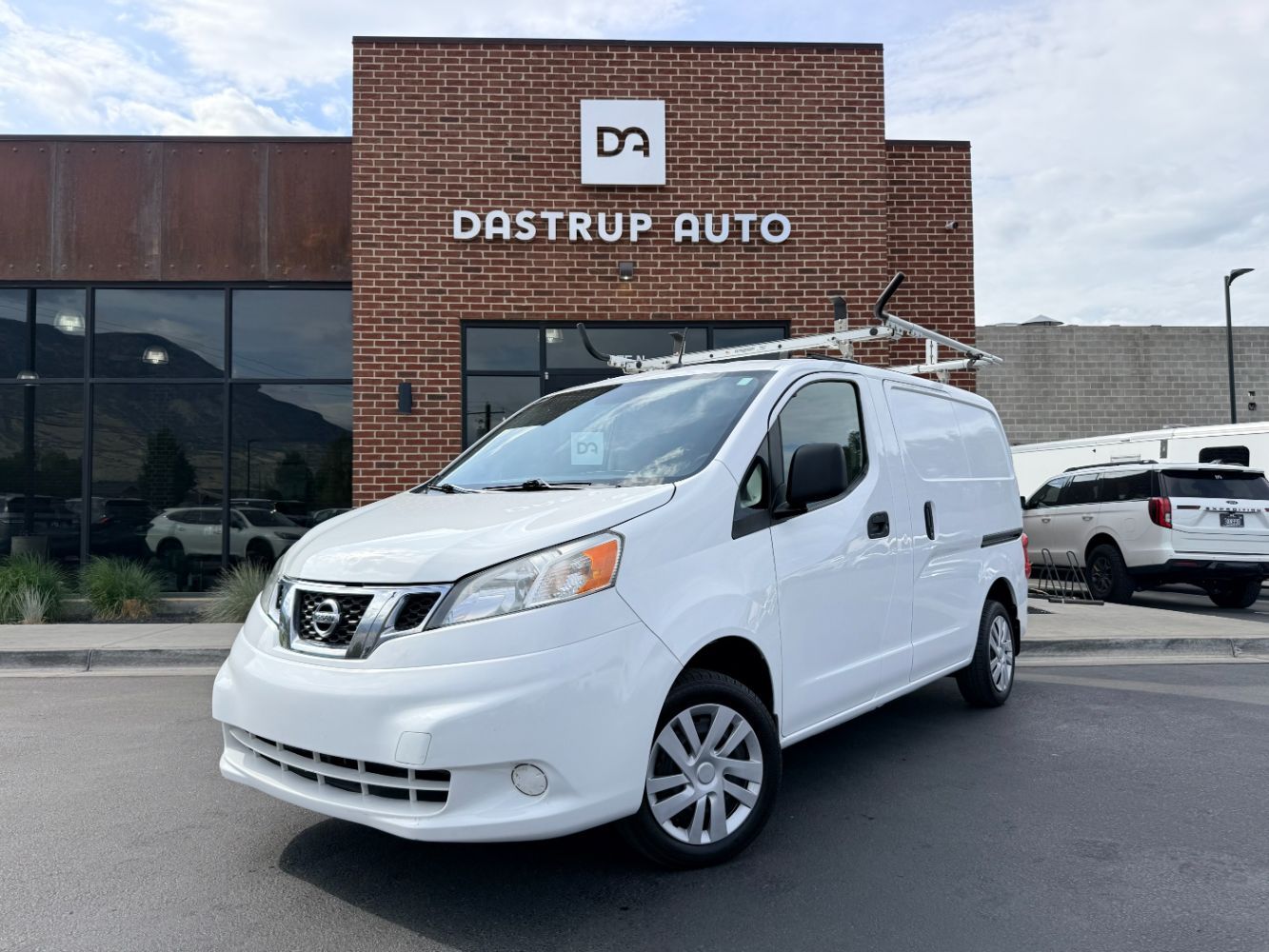 2021 Nissan NV SV