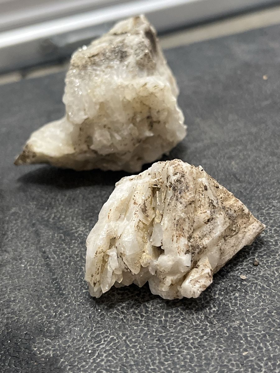 Main image 4