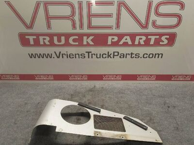 Used 1999 Kenworth W900 Right Air Cleaner Panel, Part # R64-1114-311R