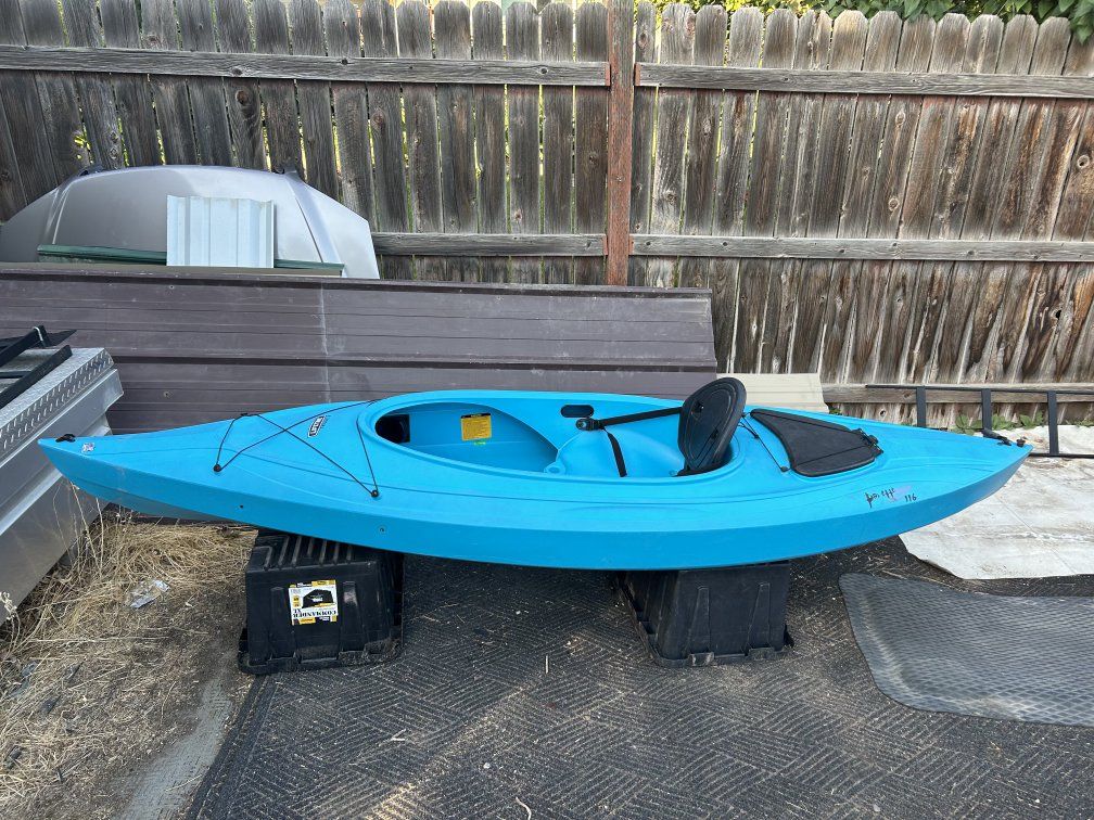 Lifetime Payette 116 Sit-Inside Kayak - Blue