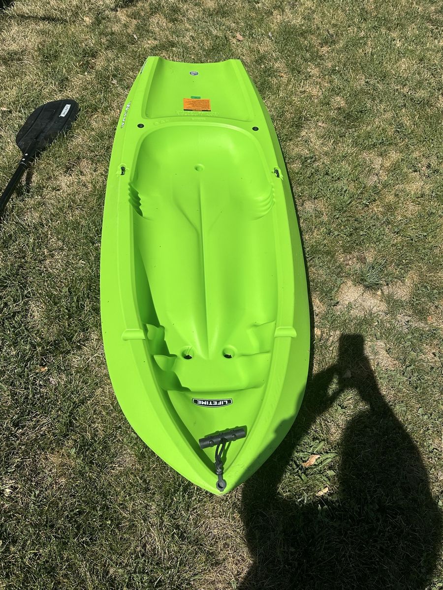 Lifetime Wave Youth Kayak - Green, Max 130 lbs, with Paddle