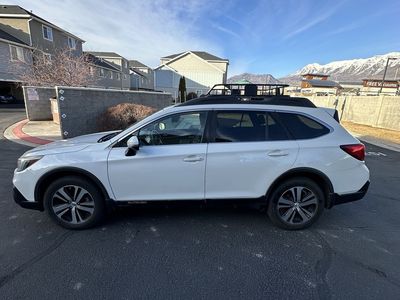 2018 SUBARU OUTBACK 2.5i Limited Pwr Moon/Nav
