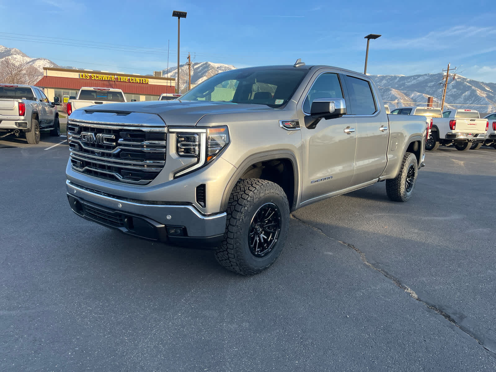 2026 GMC 1500 SLT