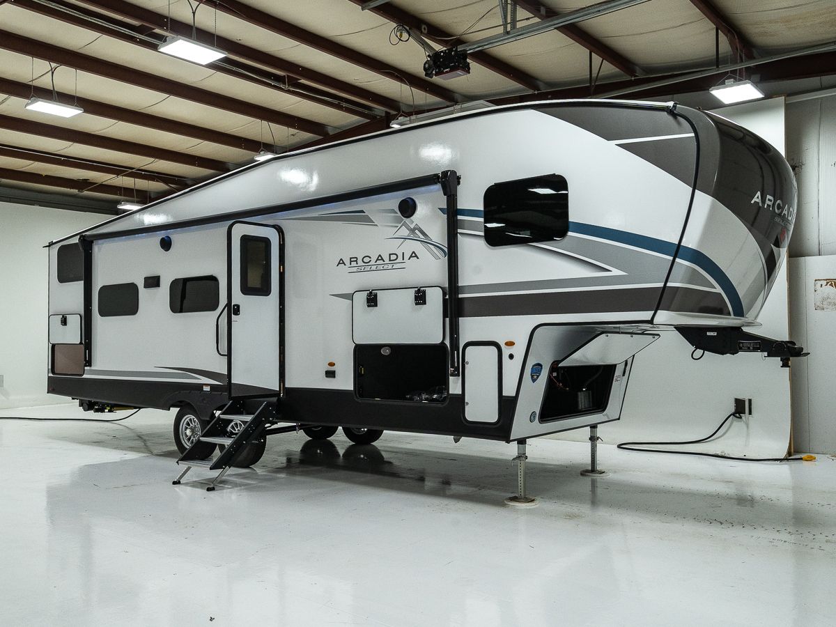 2024 Keystone Arcadia Fifth Wheel Bunkhouse - Like New