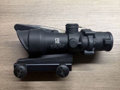 Trijicon ACOG 4x32 .223 BDC Dual Illumination Green Chevron – Like New