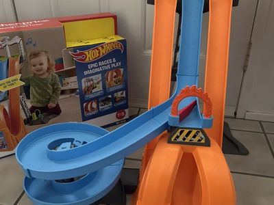 Fisher Price Racing Loops Tower
