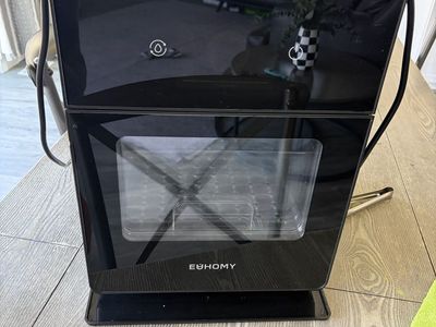 Brand new 2” sphere ice cube maker