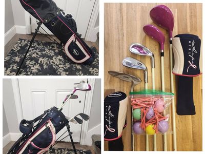 Kids juniors girls golf clubs set (Wilson)