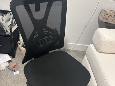 Black Ergonomic Office Chair with Mesh Back and Headrest