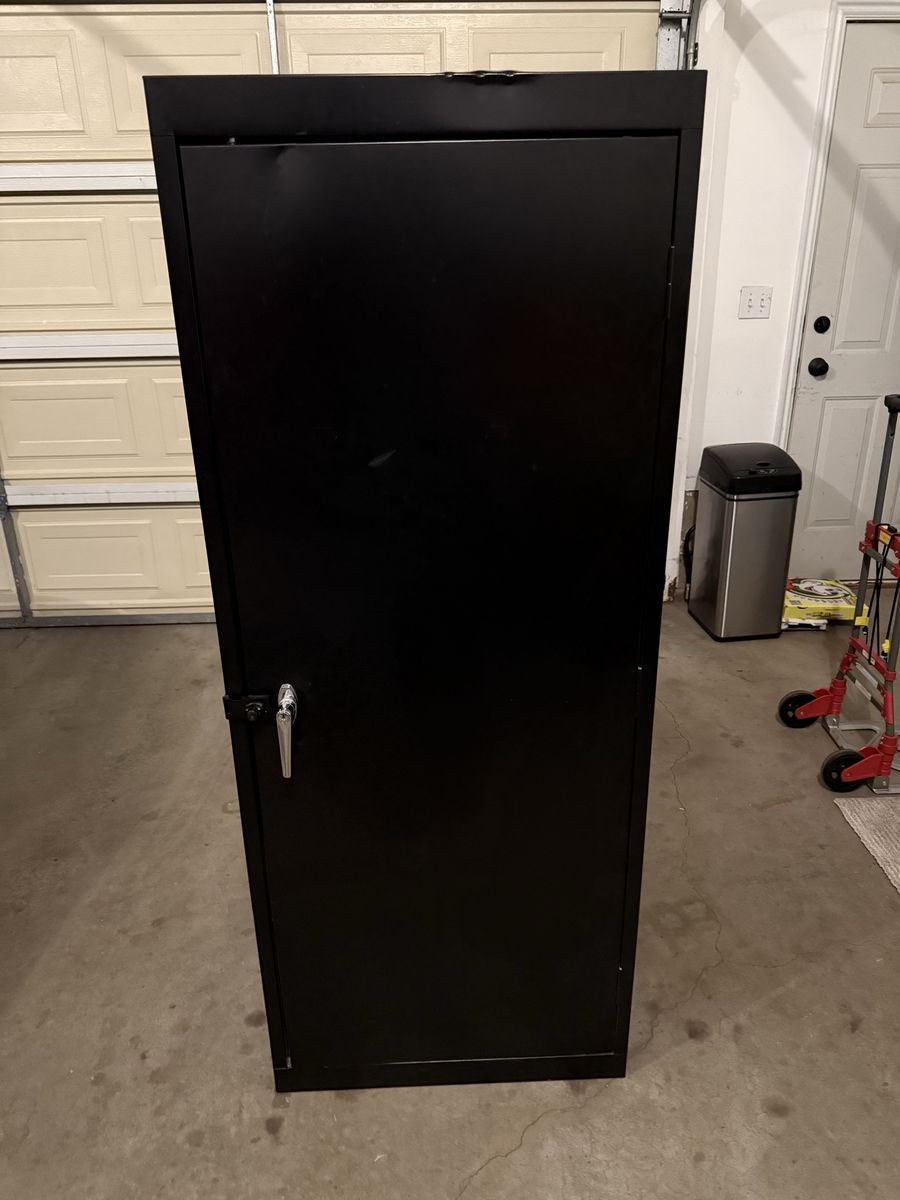 Black Metal Storage Locker Cabinet with Shelf and Vents - Secure Organizer